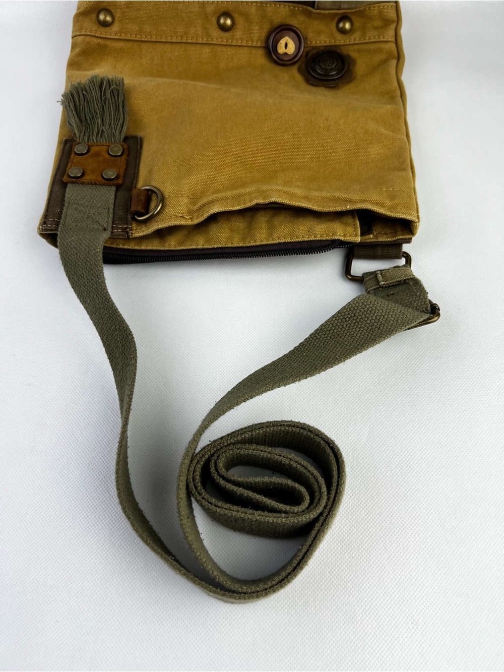 Chala Canvas Messenger Bag Tan Handbag Crossbody - Picture 11 of 13
